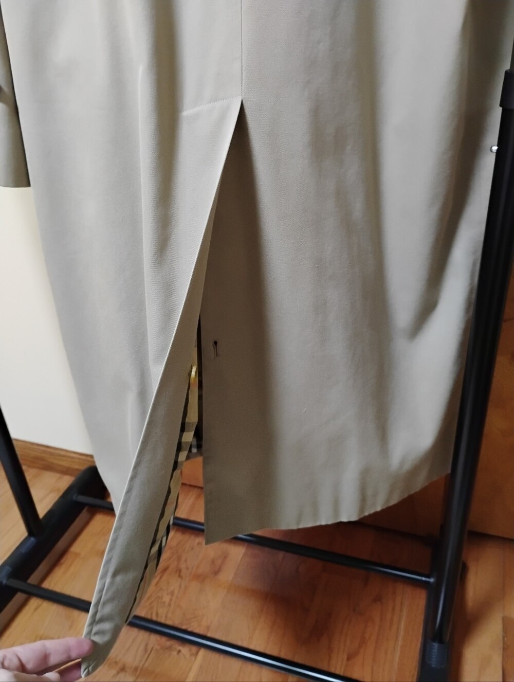 Vintage Burberry Trench Coat with Signature Check Lining - Picture 6 of 9